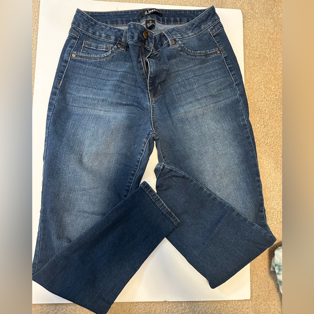 D. Jeans size 14, tight fitted- high waisted